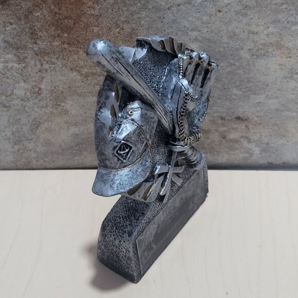 Baseball Victory Wreath Baseball Bat Cap Glove Holding a Baseball Sports Award - Picture 6 of 10